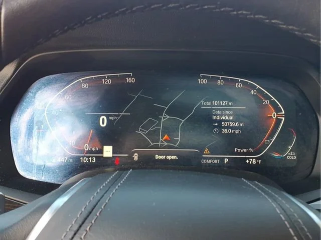 Used 2021  BMW xDrive40i image 17