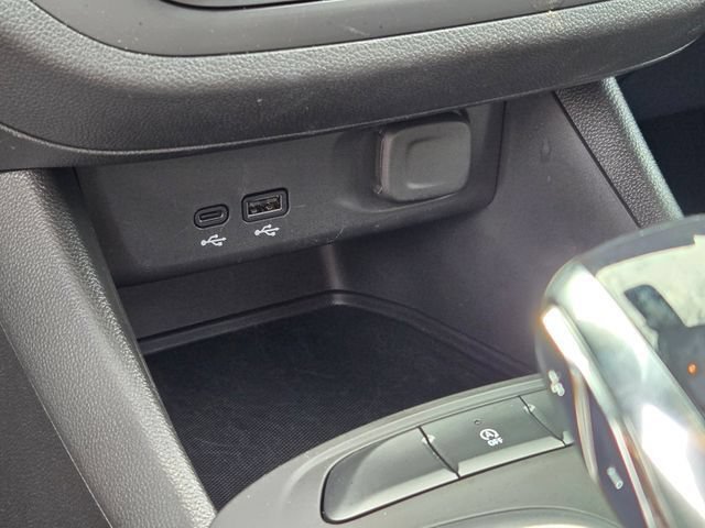 Used 2026 White Buick Preferred image 25