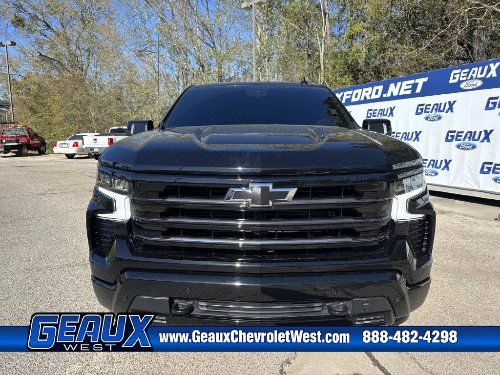 Used 2025 Black Chevrolet High Country image 6