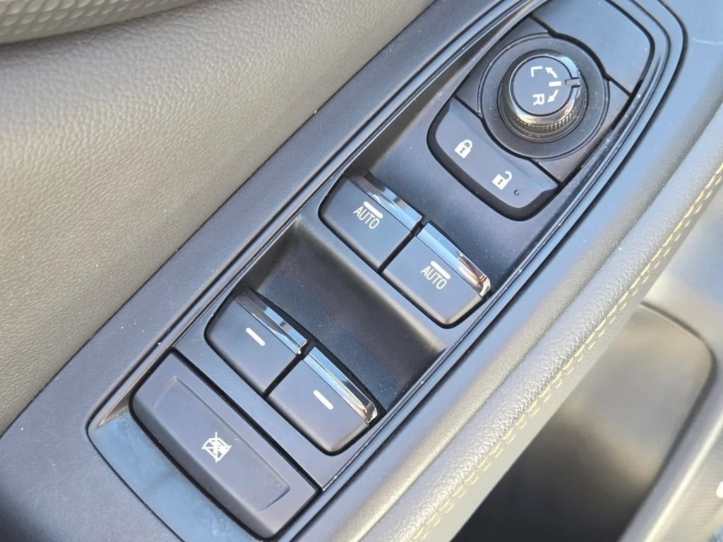 Used 2022 Ice Silver Metallic Subaru Wilderness image 35