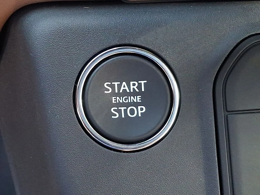 New 2026  Land Rover X-Dynamic SE image 12