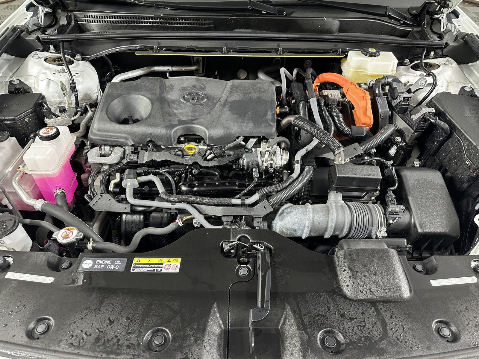 Used 2023 Oxygen White Toyota XLE image 5
