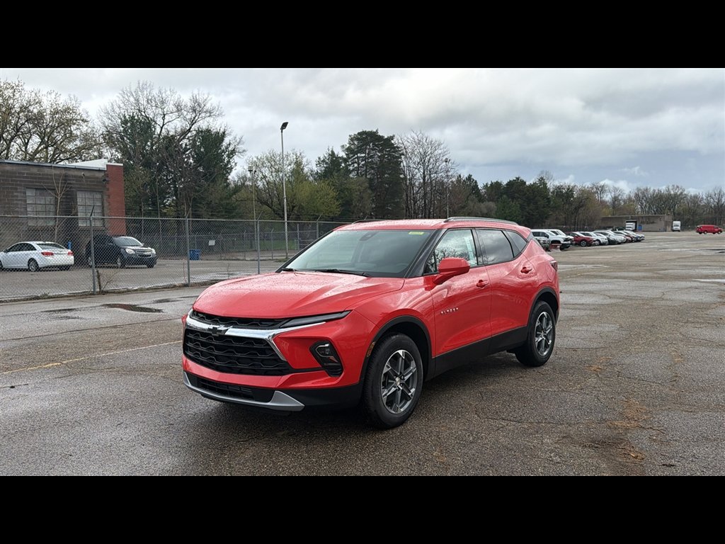 New 2026 Habanero Orange Chevrolet 2LT image 2