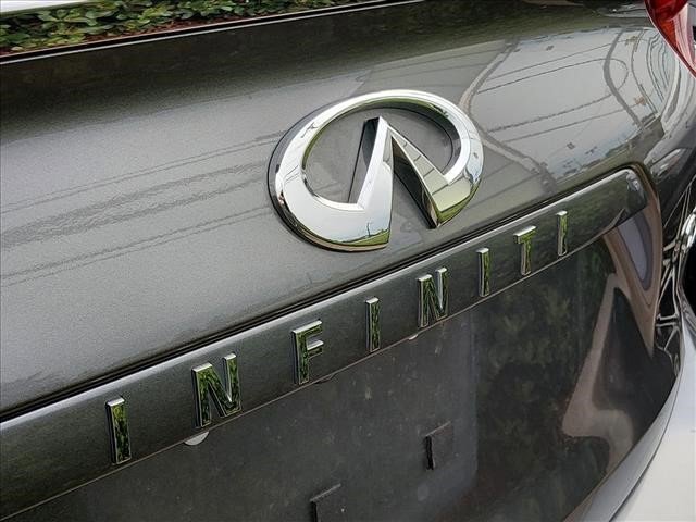 Used 2020 Graphite Shadow INFINITI LUXE image 8