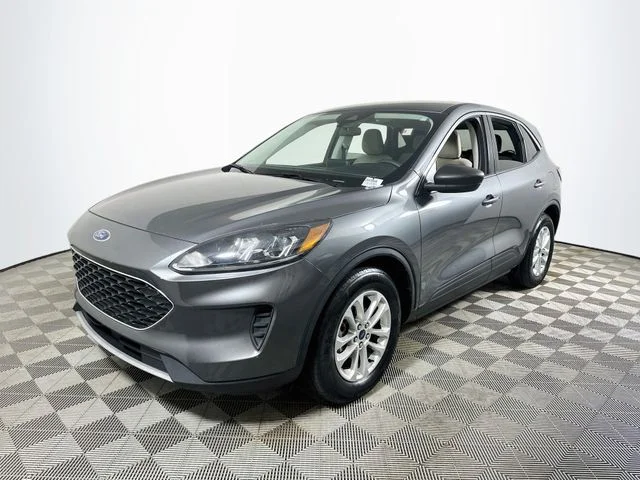 Pre-Owned 2022 Ford Escape SE