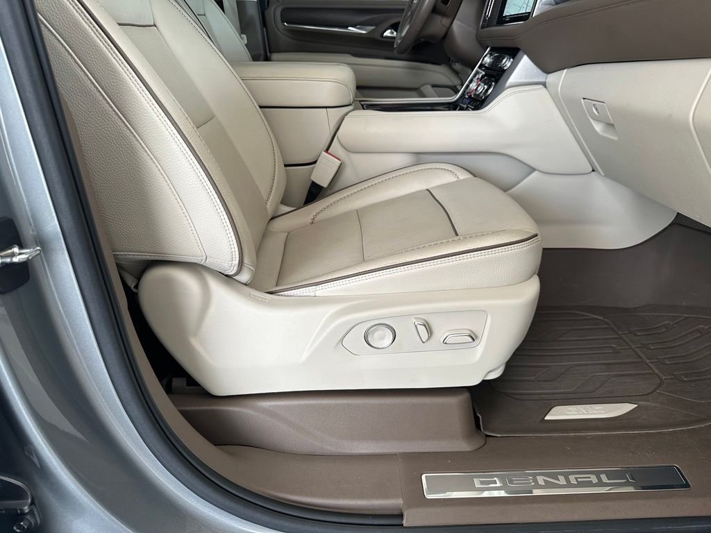 Used 2023 Silver GMC Denali image 45