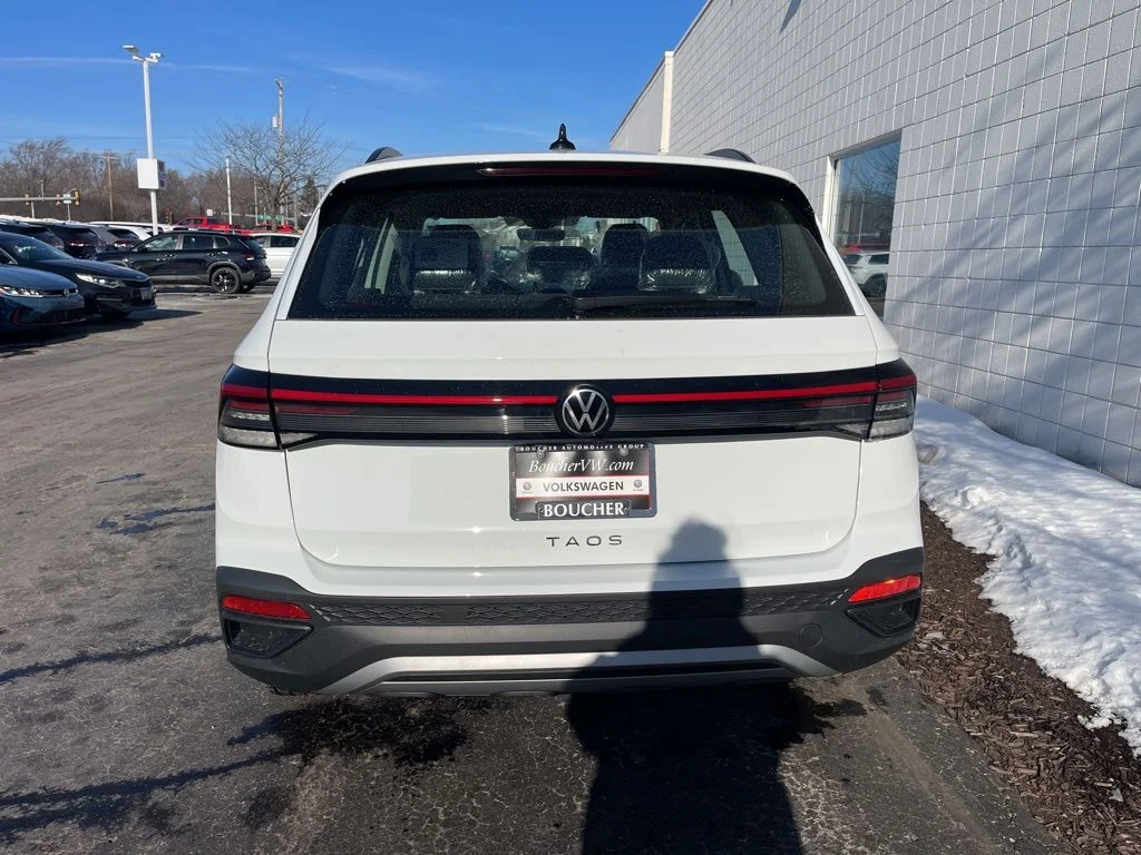 New 2026 Pure White Volkswagen 1.5T S image 4