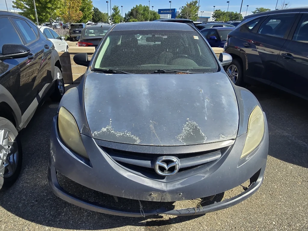 Used 2010 Comet Gray Mica Mazda i Sport image 8
