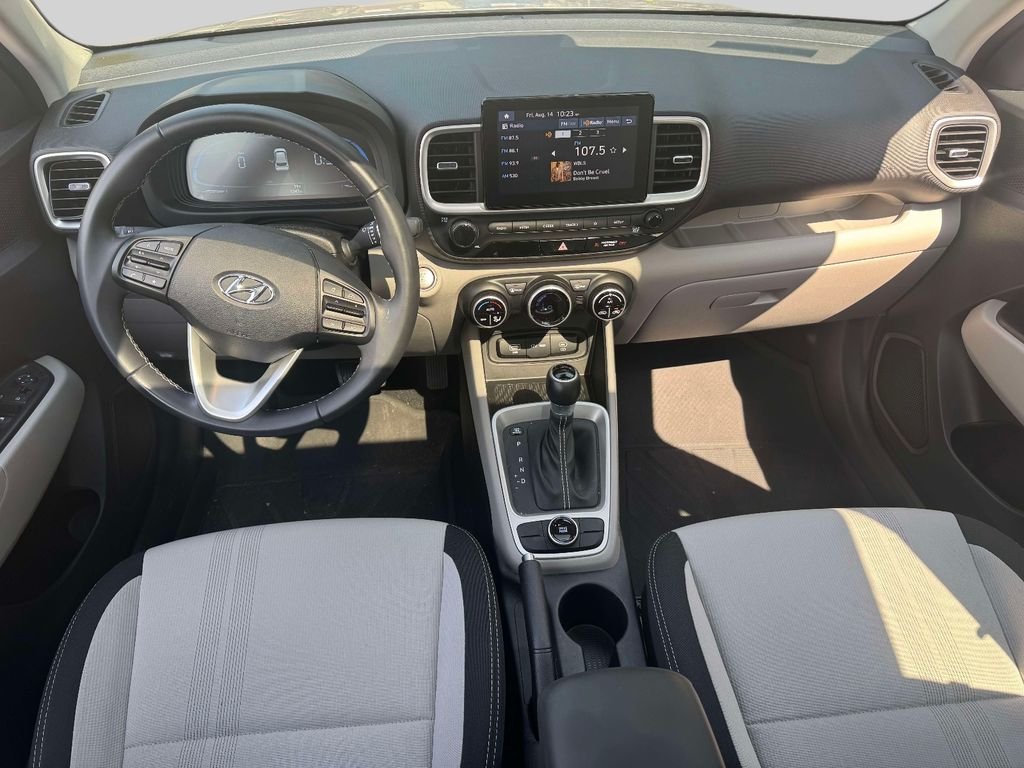 2024 Hyundai Venue SEL - Photo 12