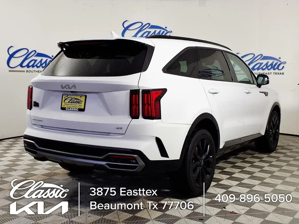 Used 2023 White Kia SX image 6