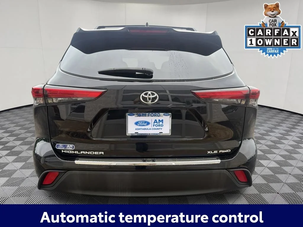 Used 2023 Midnight Black Metallic Toyota XLE image 4