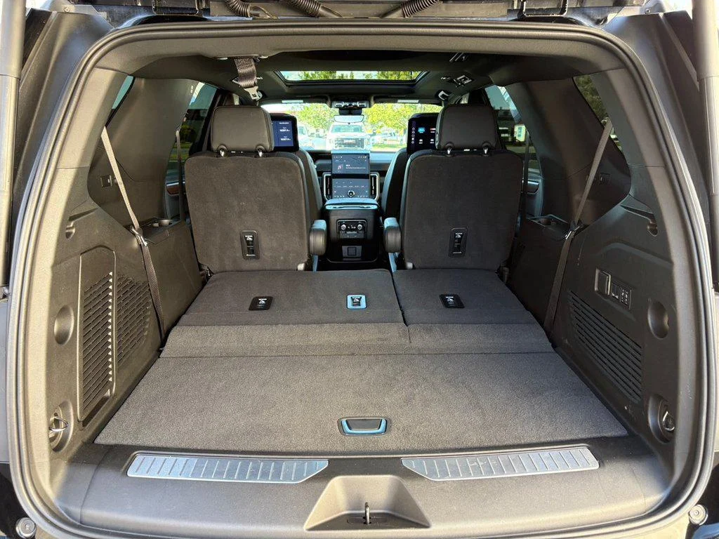 2026 GMC Yukon DENALI - Photo 19