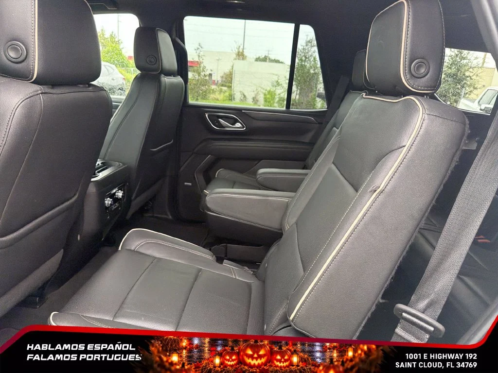 Used 2022 WHITE FROST TRICOAT GMC SLT image 27