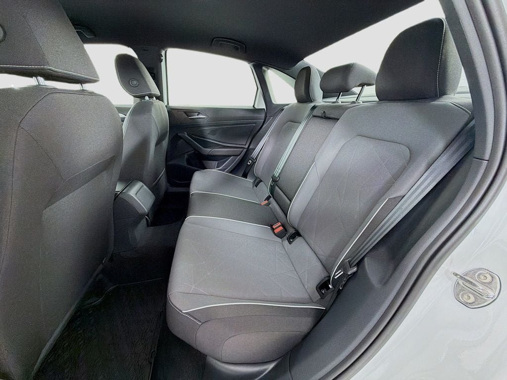 2026 Volkswagen Jetta Sport - Photo 23