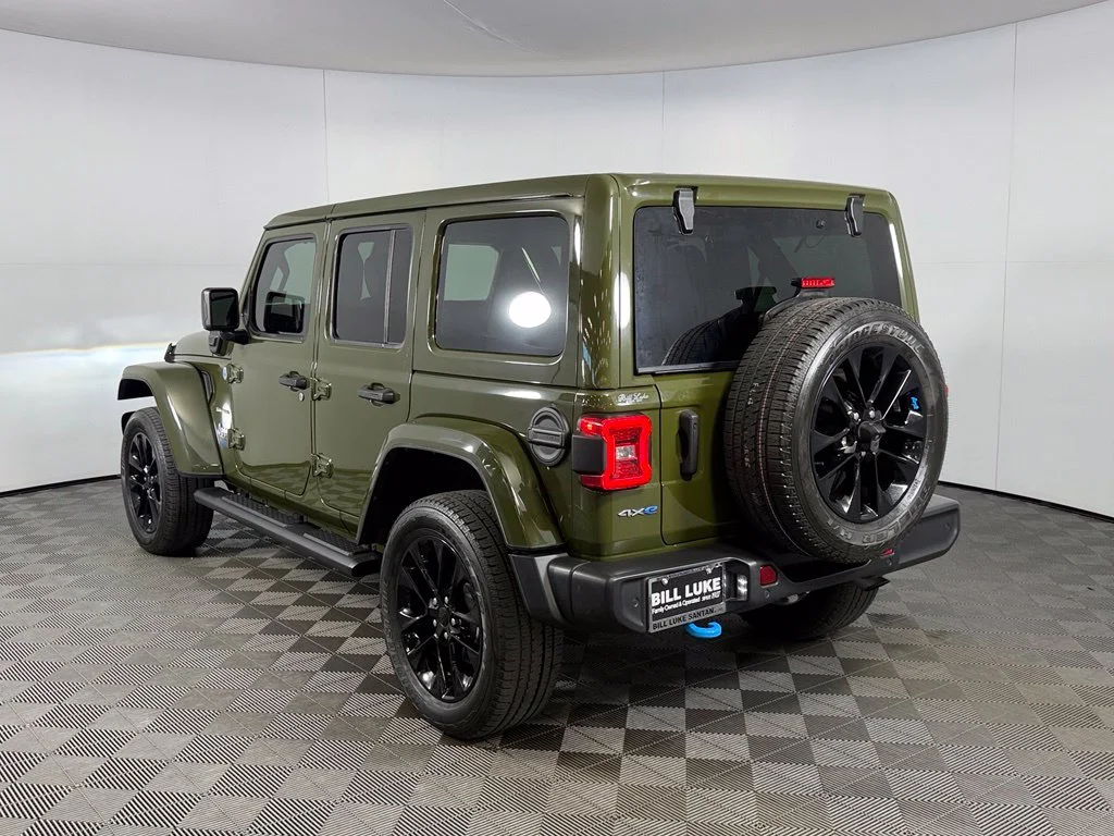 Used 2022 Green Jeep Unlimited Sahara 4xe image 9