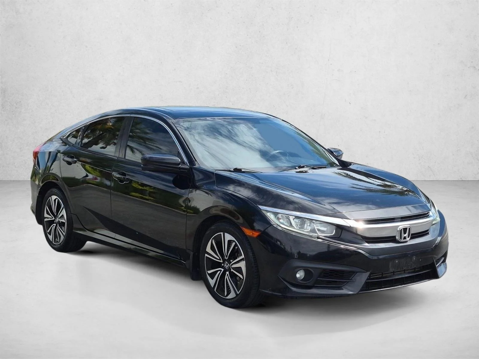 Used 2016 Black Honda EX-L image 3