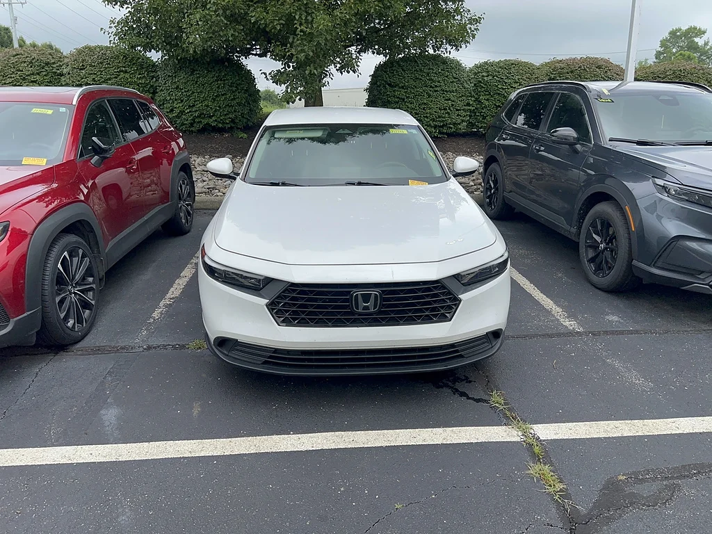 Certified Used 2023 WHITE Honda LX image 30