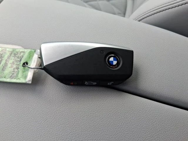New 2026 Mineral White Metallic BMW sDrive40i image 20