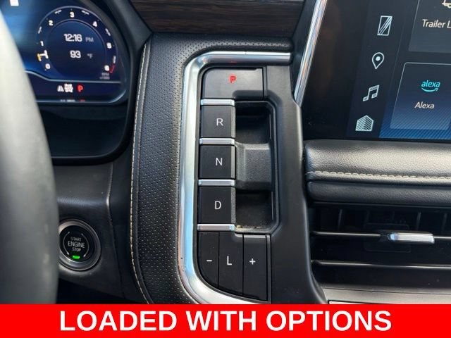 Used 2023 IRIDESCENT PEARL TRICOAT Chevrolet Premier image 25