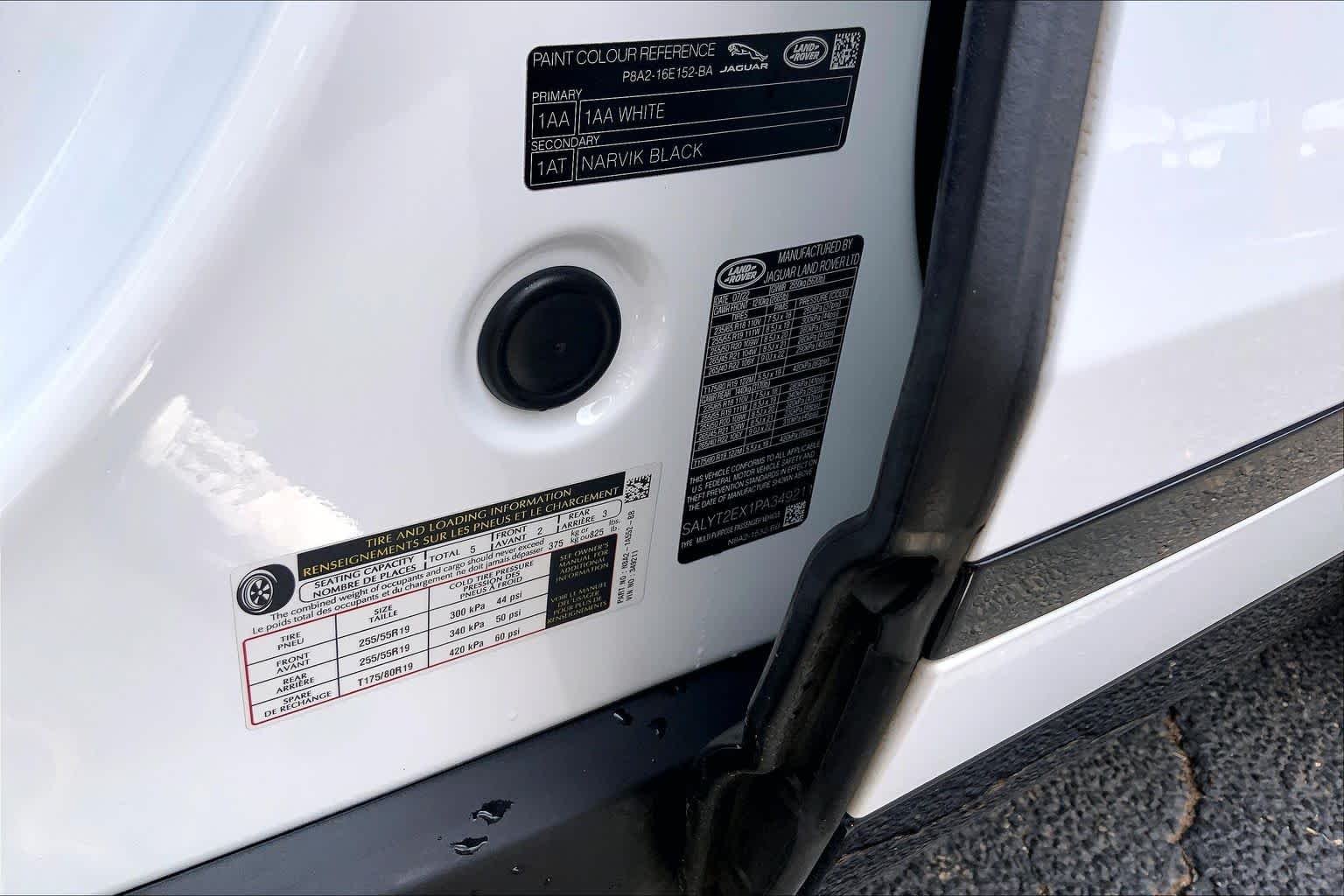Used 2023 Fuji White Land Rover R-Dynamic S image 73