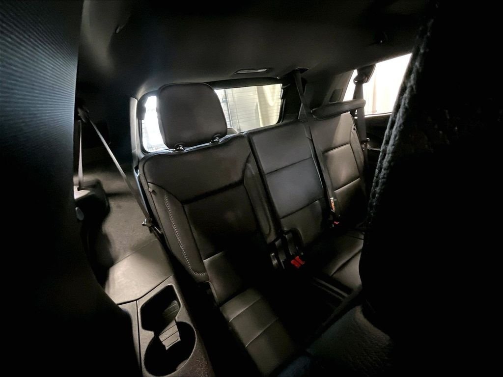 Used 2025 White GMC Denali image 17