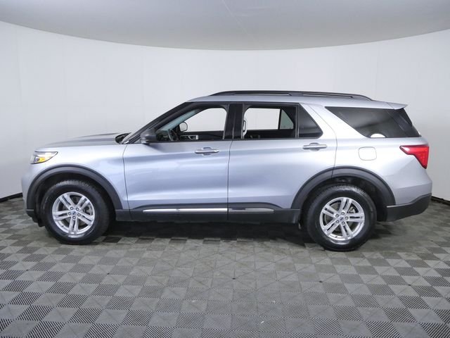 Used 2022 Silver Ford XLT image 4