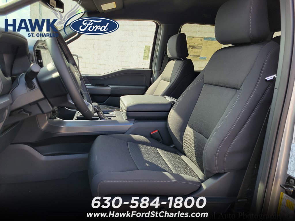 New 2026 Iconic Silver Metallic Ford XLT image 8