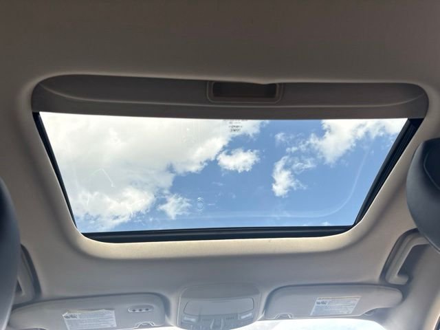 Used 2017 Red Ford Titanium image 16