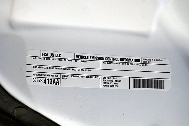 Used 2025 White Ram Limited image 41