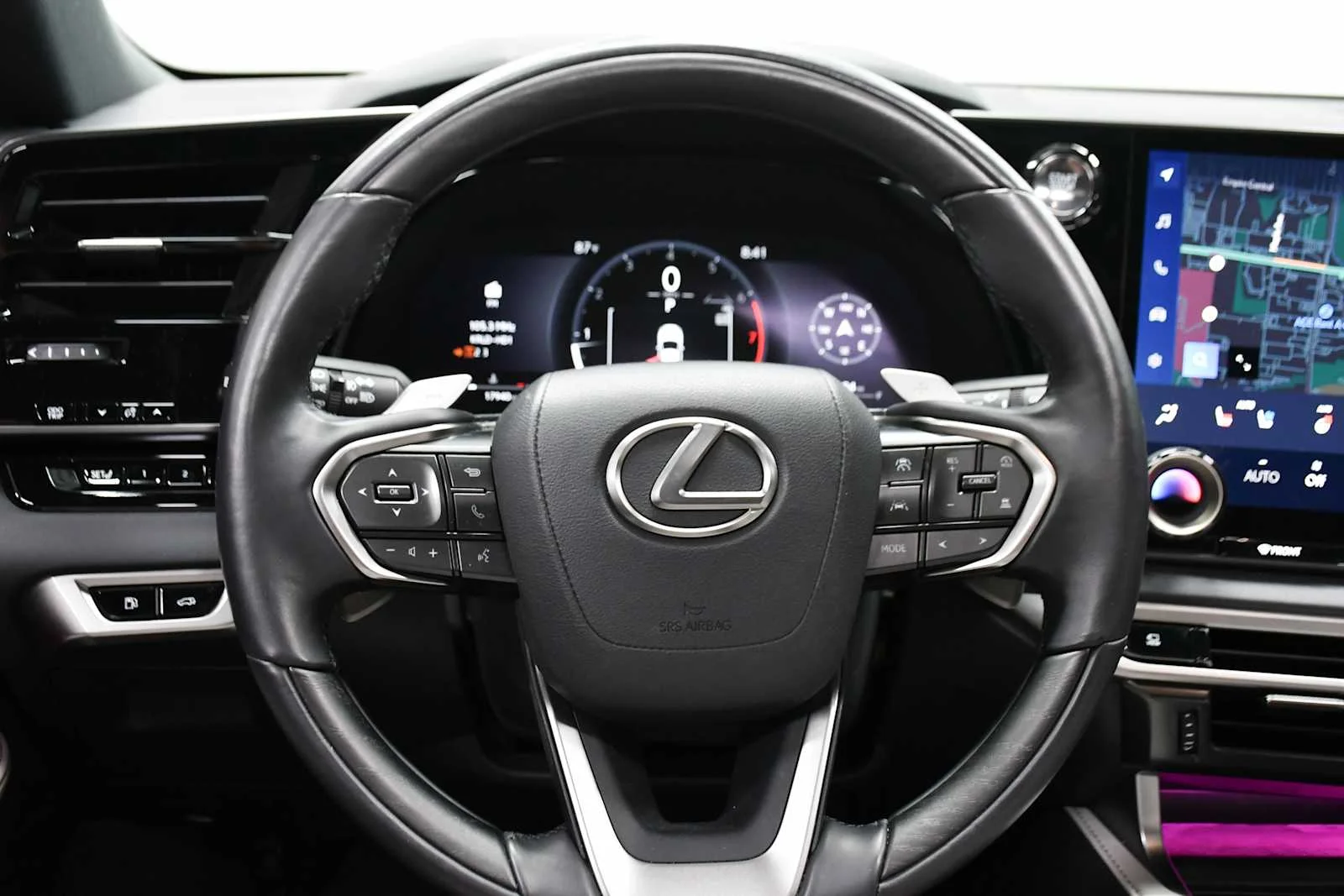 Certified Used 2025 IRIDIUM Lexus Premium Plus image 17