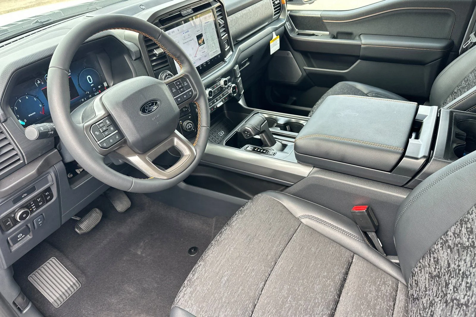 New 2026 White Ford Tremor image 6
