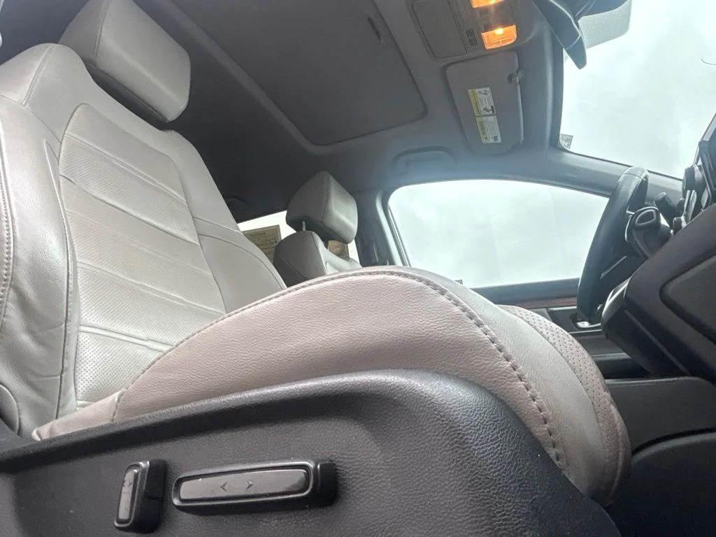 Used 2019  Honda EX-L image 26