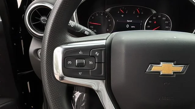 Used 2025 Black Chevrolet 2LT image 22