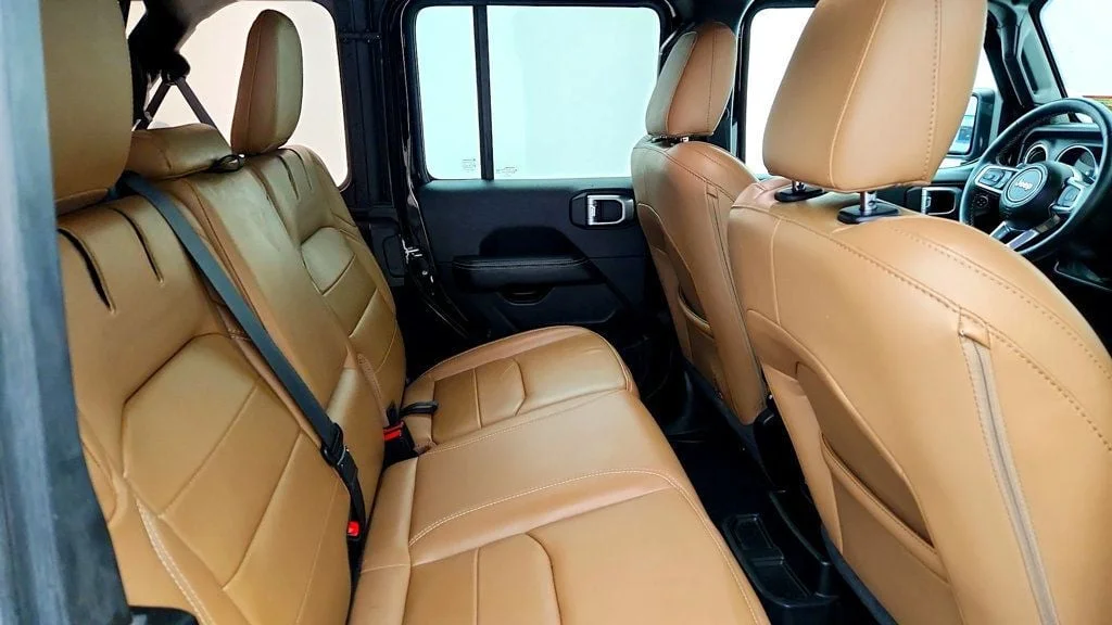 Used 2021 Black Clearcoat Jeep Unlimited Sahara 4xe w/ Cold Weather Group & Keyless Entry image 23