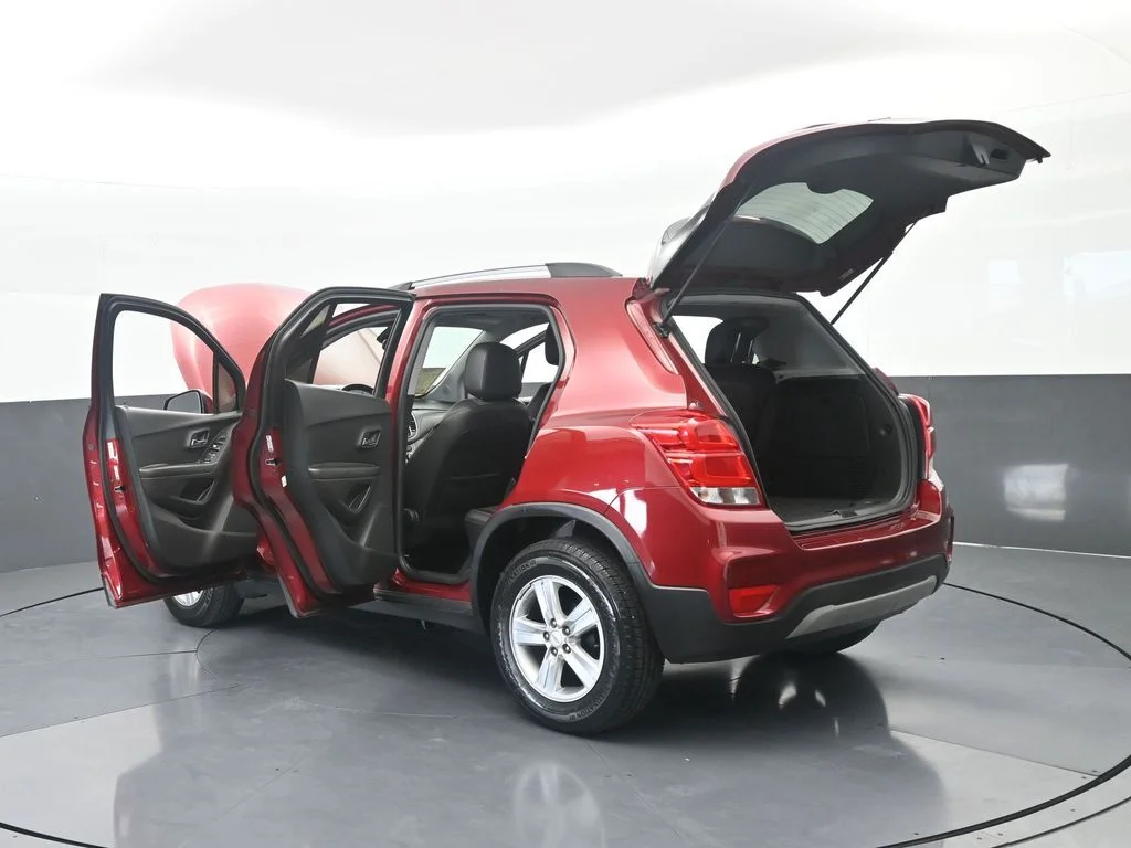 Used 2021 Crimson Metallic Chevrolet LT image 72