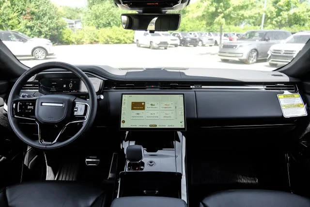 New 2026  Land Rover Dynamic SE image 16