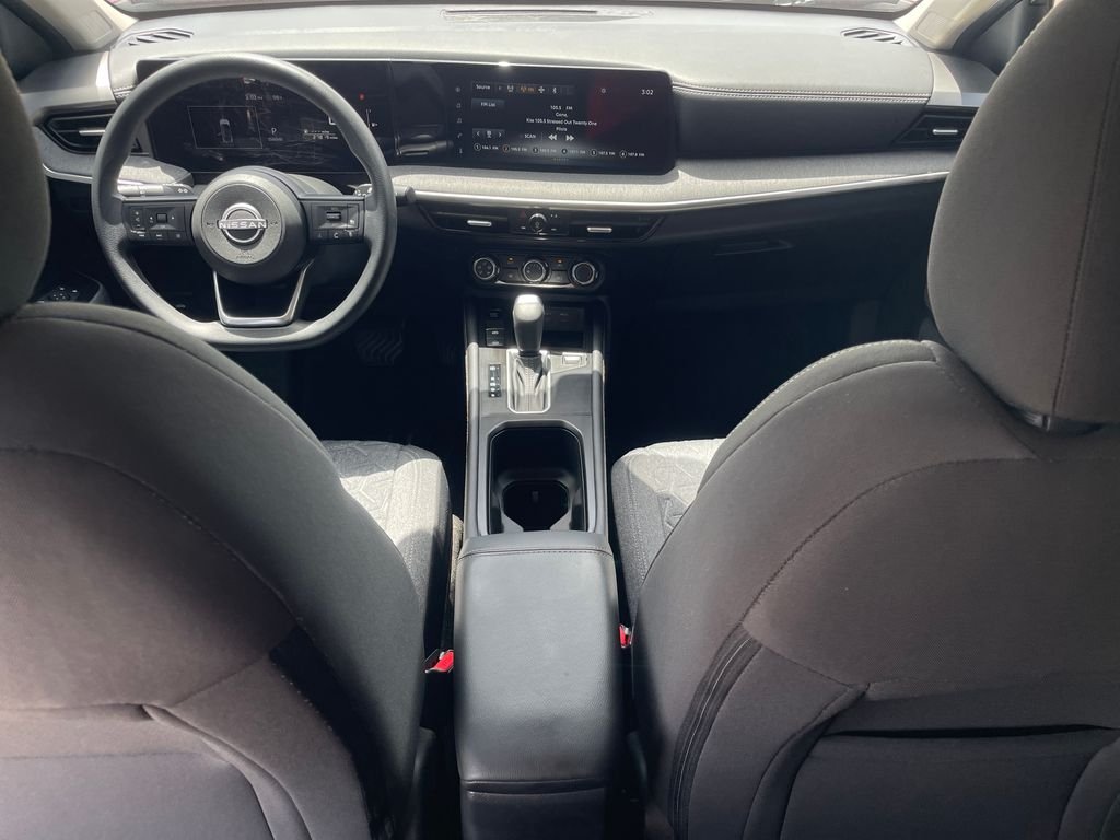 Used 2025 Red Nissan SV image 9