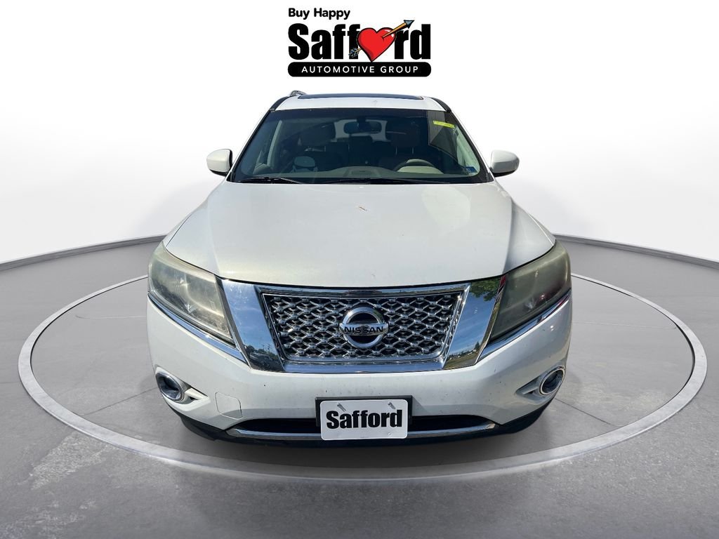 Used 2014 White Nissan SL image 5