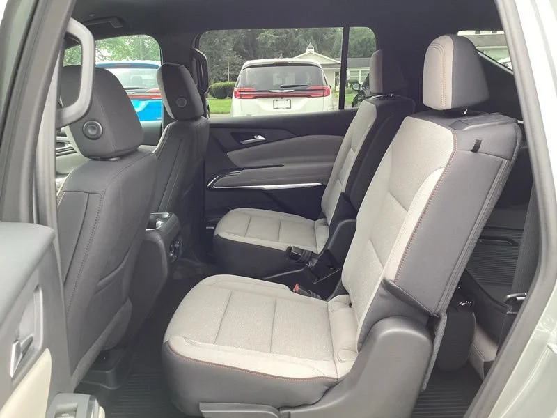 2027 Chevrolet Traverse LT - Photo 18