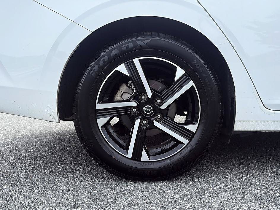 Used 2025 Fresh Powder Nissan SV image 11
