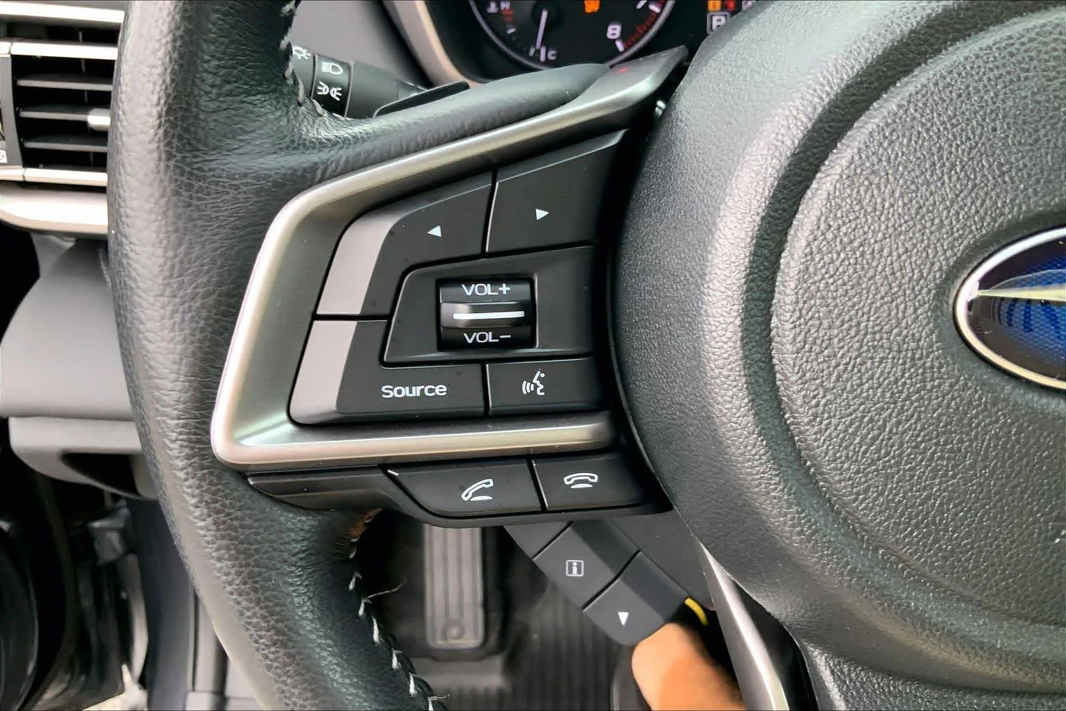 Used 2021 Magnetite Gray Metallic Subaru Limited image 23