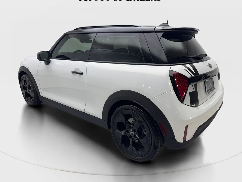 Used 2025 Silver MINI  image 9