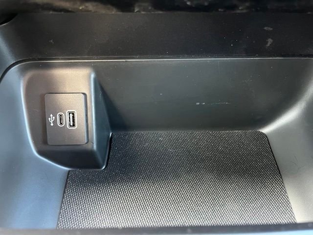 New 2026 Oxford White Ford STX® image 32