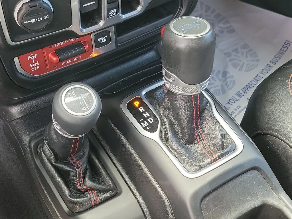 Used 2020 Red Jeep Unlimited Rubicon image 17