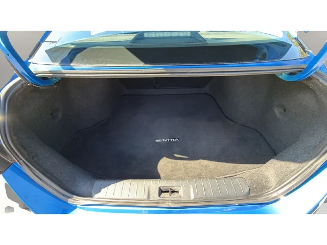 Used 2025 Blue Nissan SR image 33