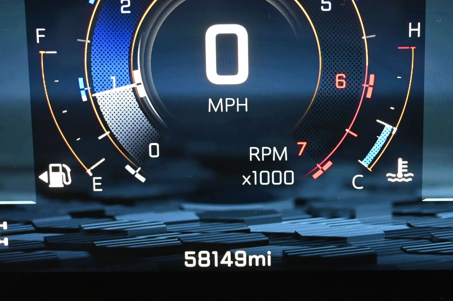 Used 2025 White Chevrolet LT image 7