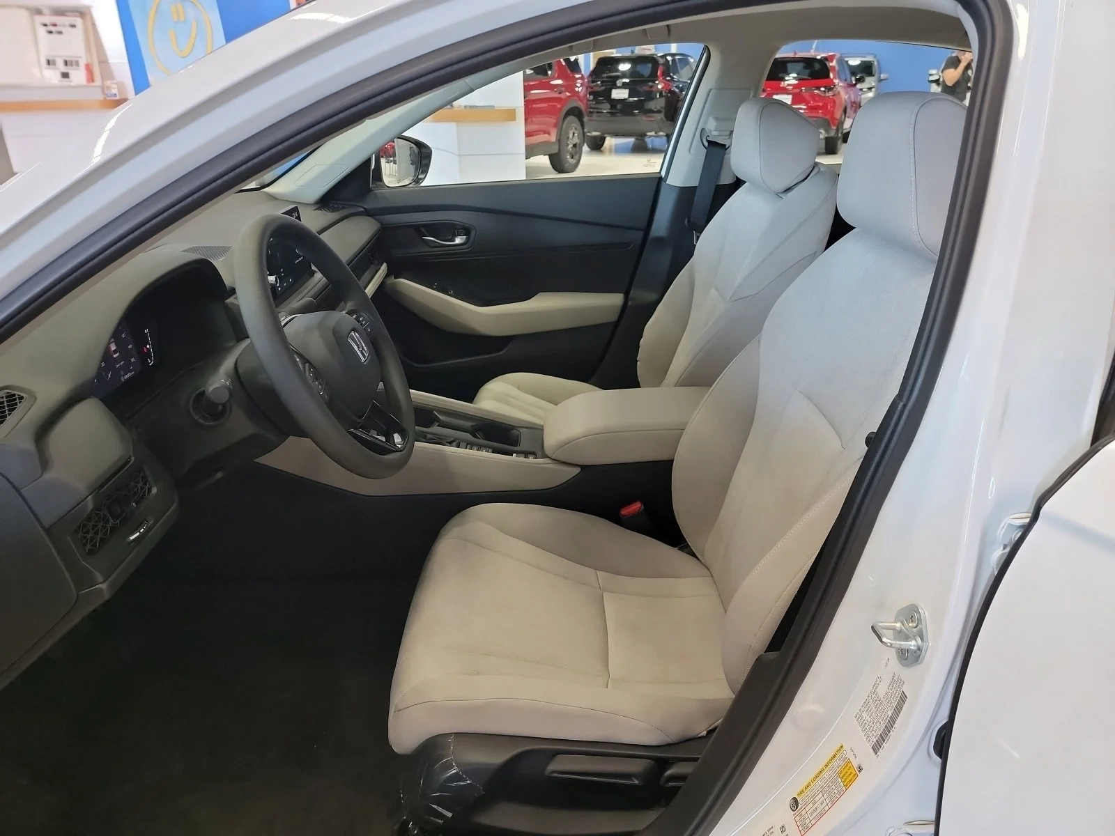 New 2026 Platinum White Pearl Honda LX image 12