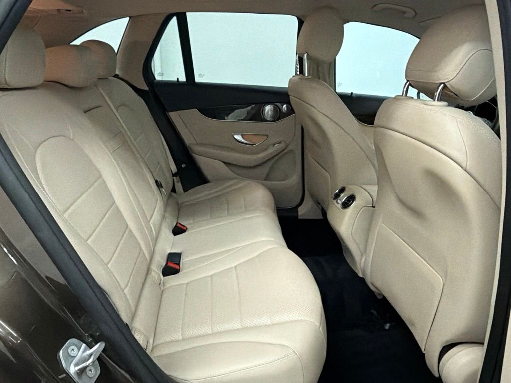 Used 2017 Brown Mercedes-Benz GLC 300 image 27