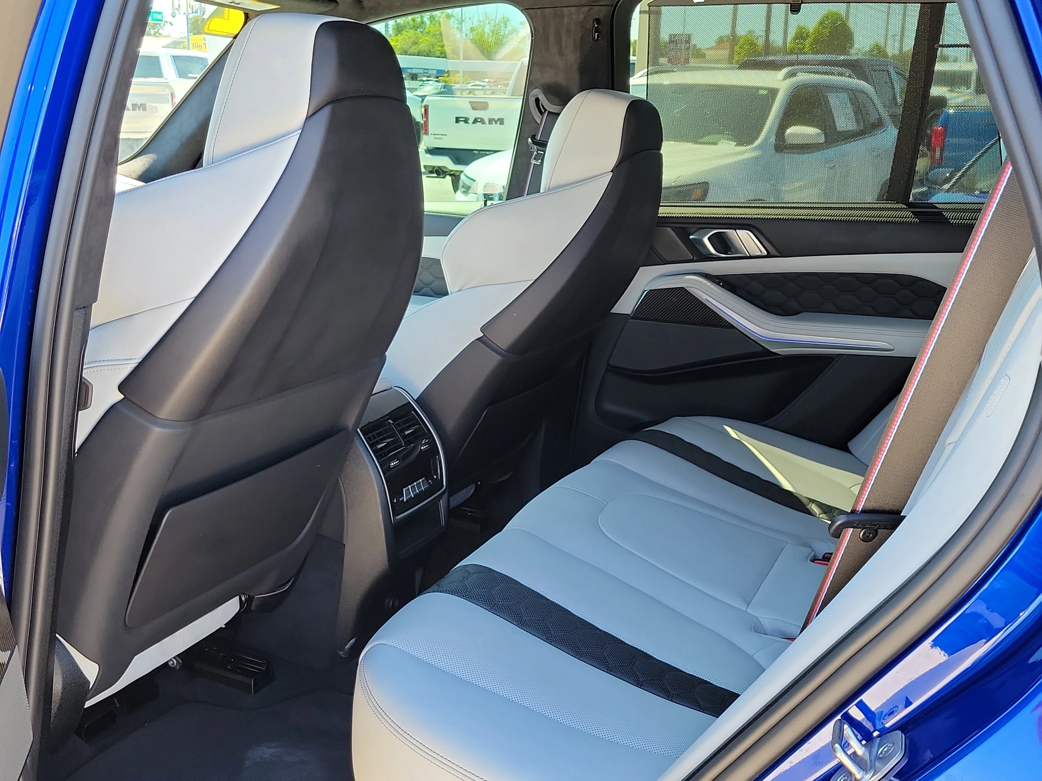 Used 2022 Marina Bay Blue Metallic BMW Base image 13