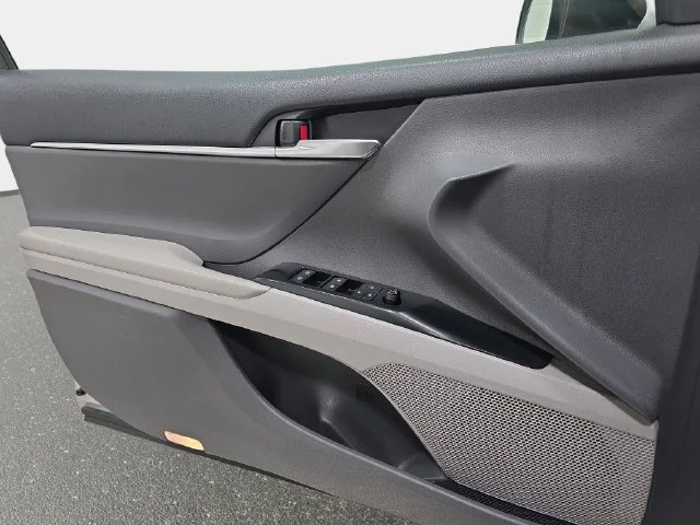 Used 2018 Celestial Silver Metallic Toyota LE image 25